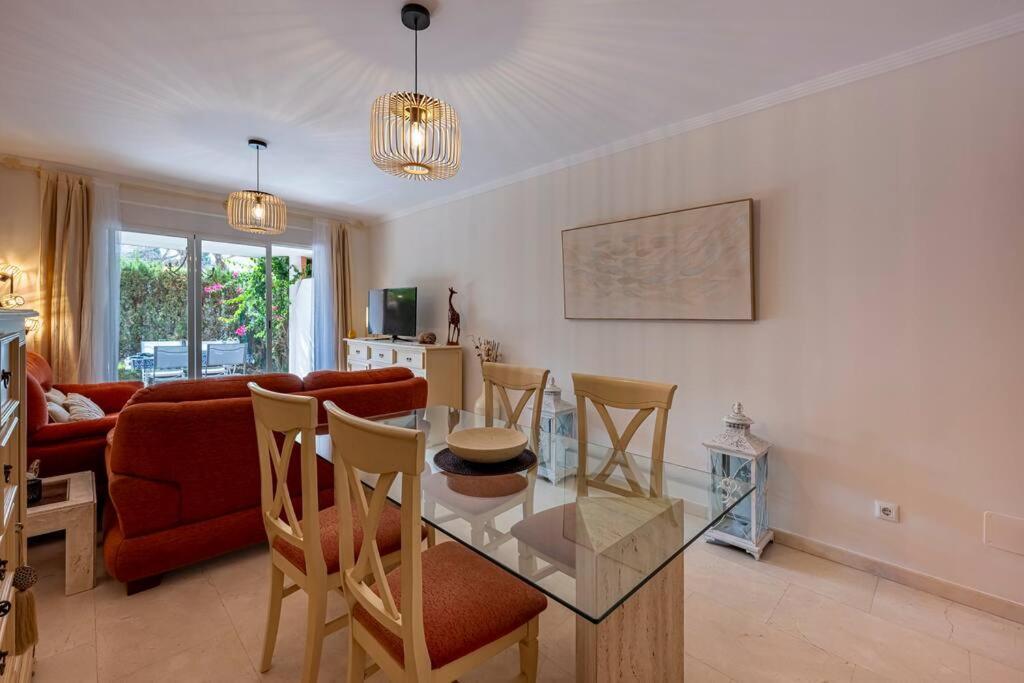 Apartment Beautiful 2br With Terrace, Garden & Pool *